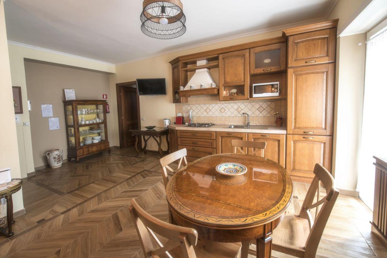 Bed&Breakfast Vacanze Romane Exterior foto