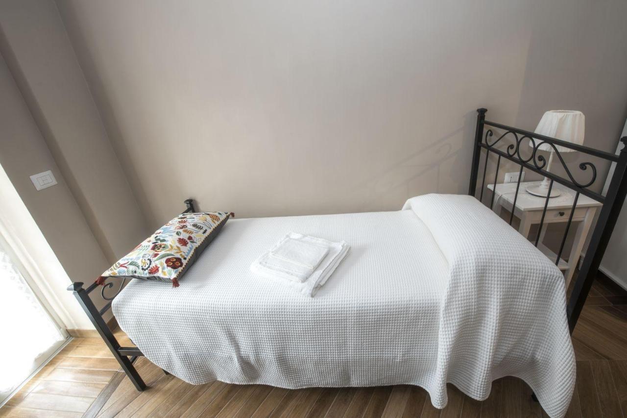 Bed&Breakfast Vacanze Romane Exterior foto