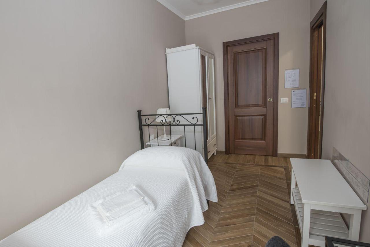 Bed&Breakfast Vacanze Romane Exterior foto
