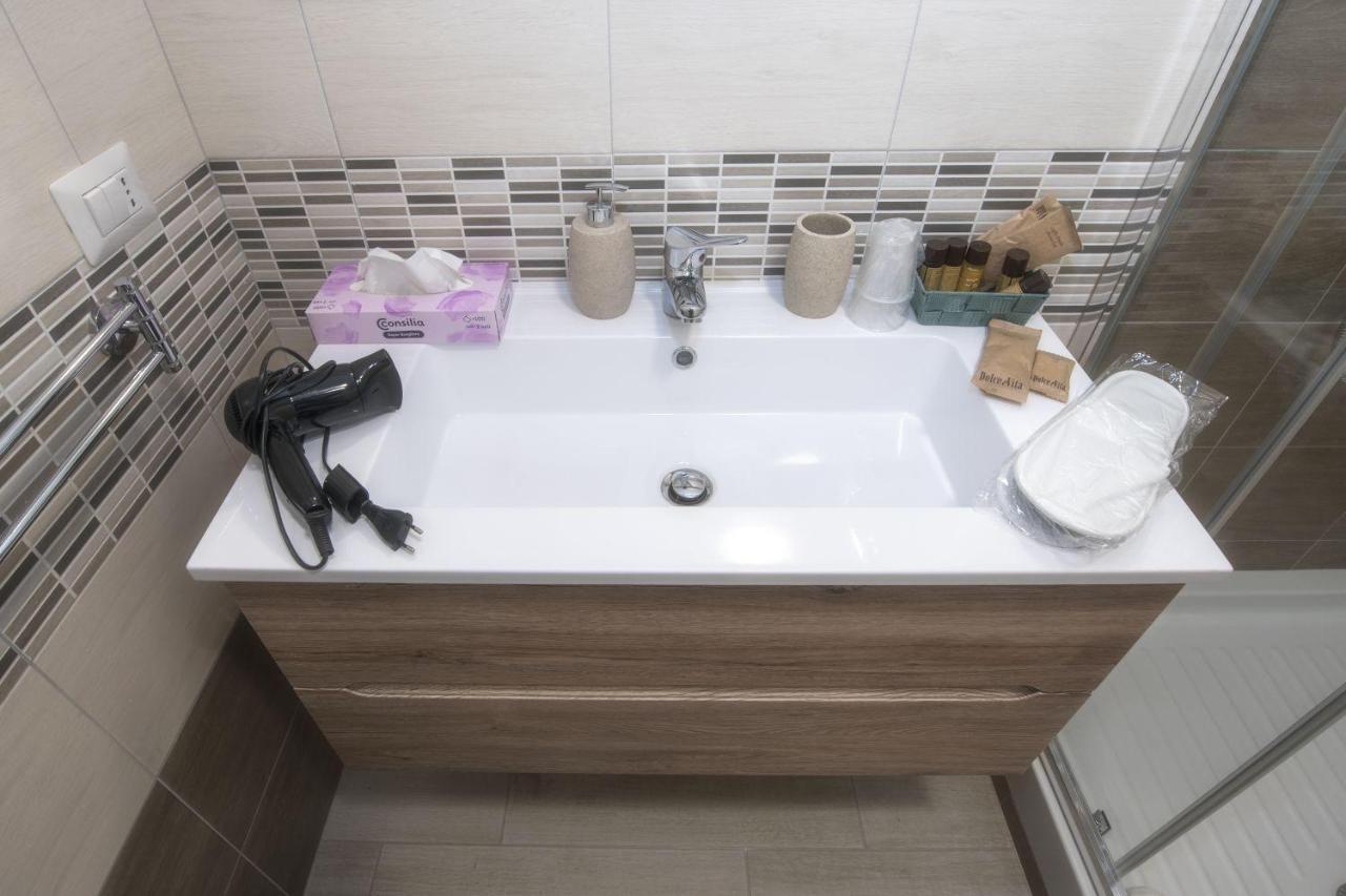 Bed&Breakfast Vacanze Romane Exterior foto
